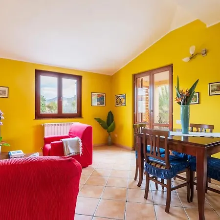 Apartament Spazioso, Vicino Al Centro Con Parcheggio Privato *